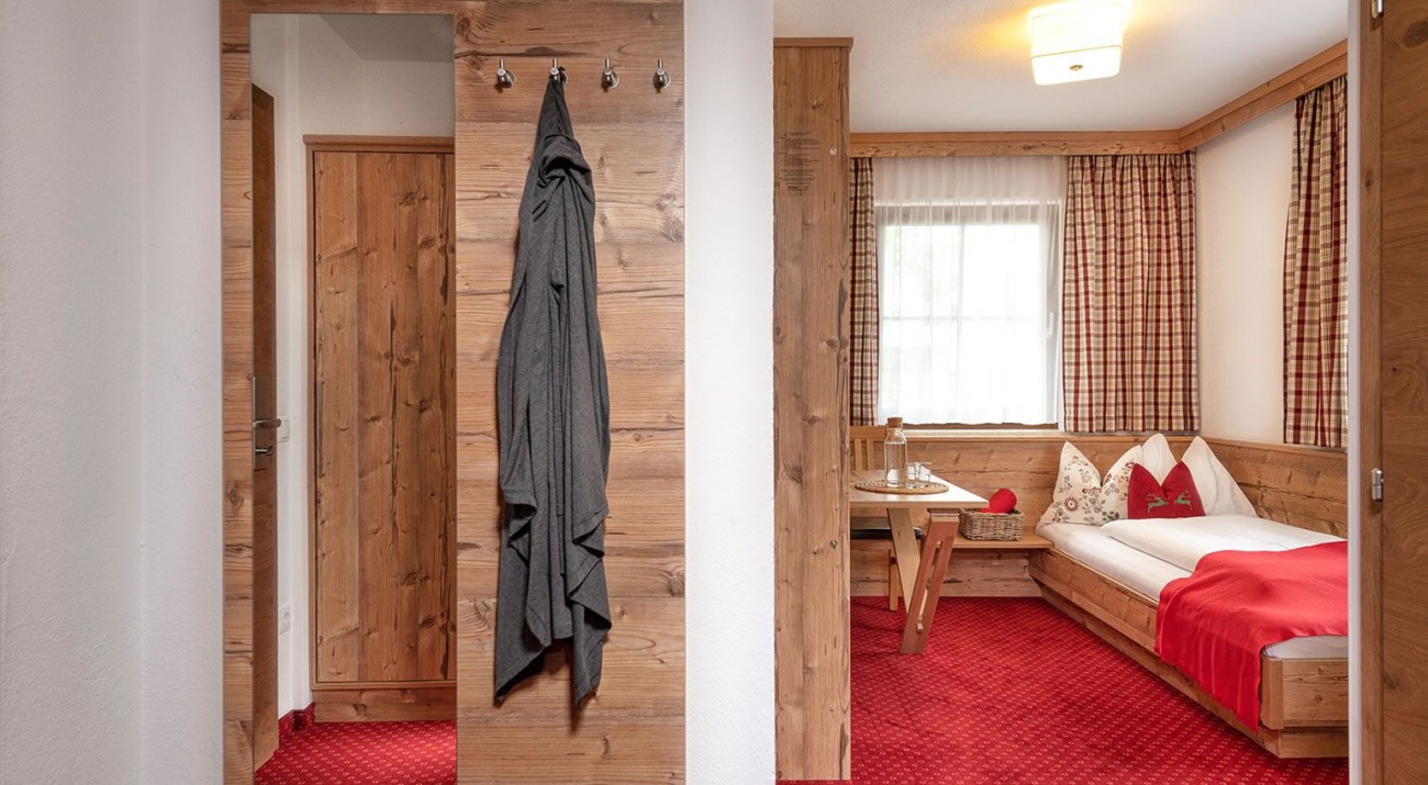 Zimmer Pension Haus Am Dorfplatz Hotel Salzburgerhof Flachau