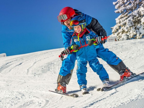 Skifahren lernen beim Familienskiurlaub in Flachau